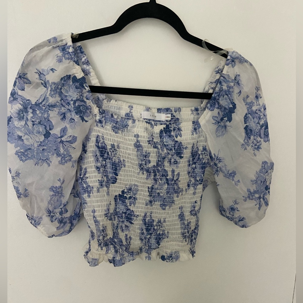 Vici Blue and White floral top